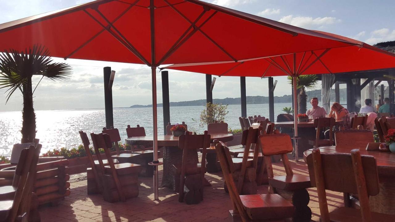 Appartement "Traumzeit" Mit Penthouseflair - Oase Am Haff Garz  Bagian luar foto